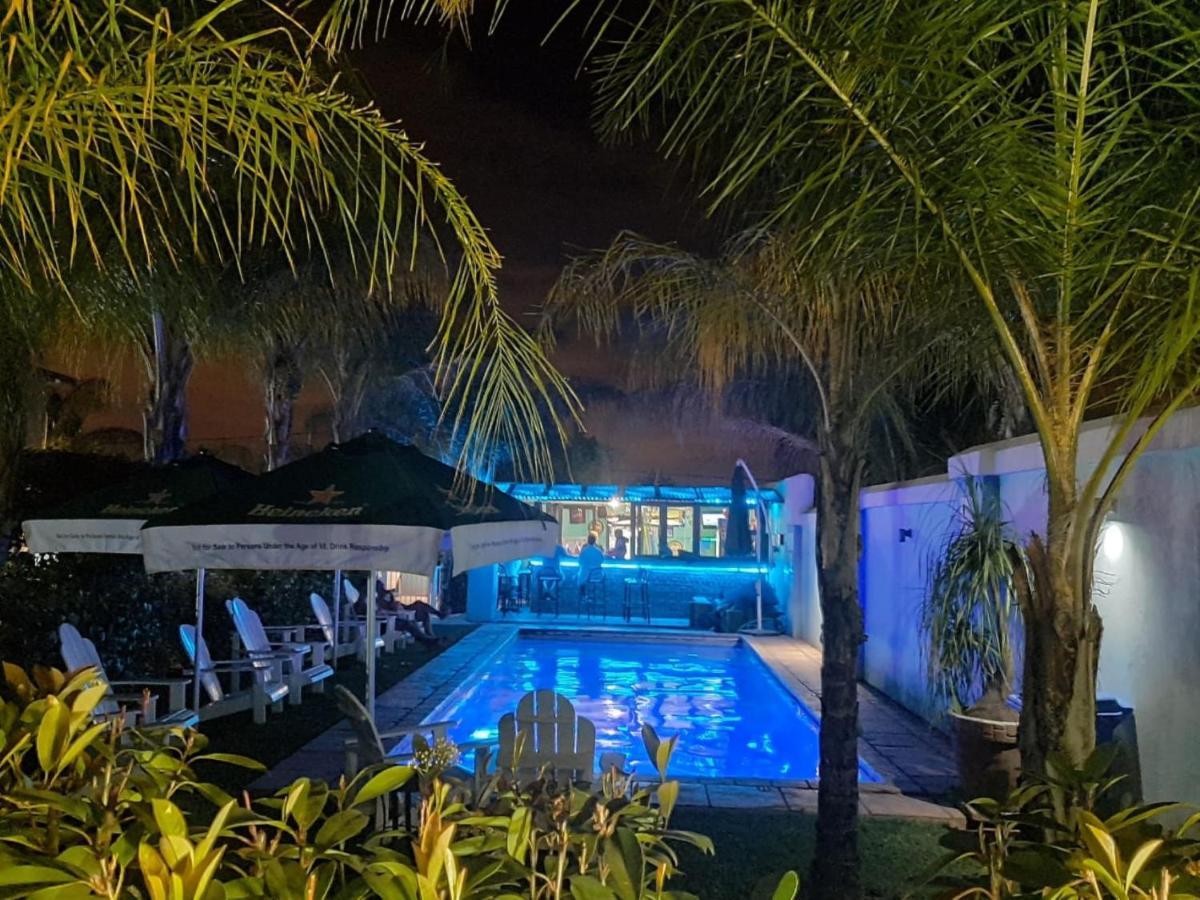 Palm Valley Inn And Day Spa Hartbeespoort Bagian luar foto