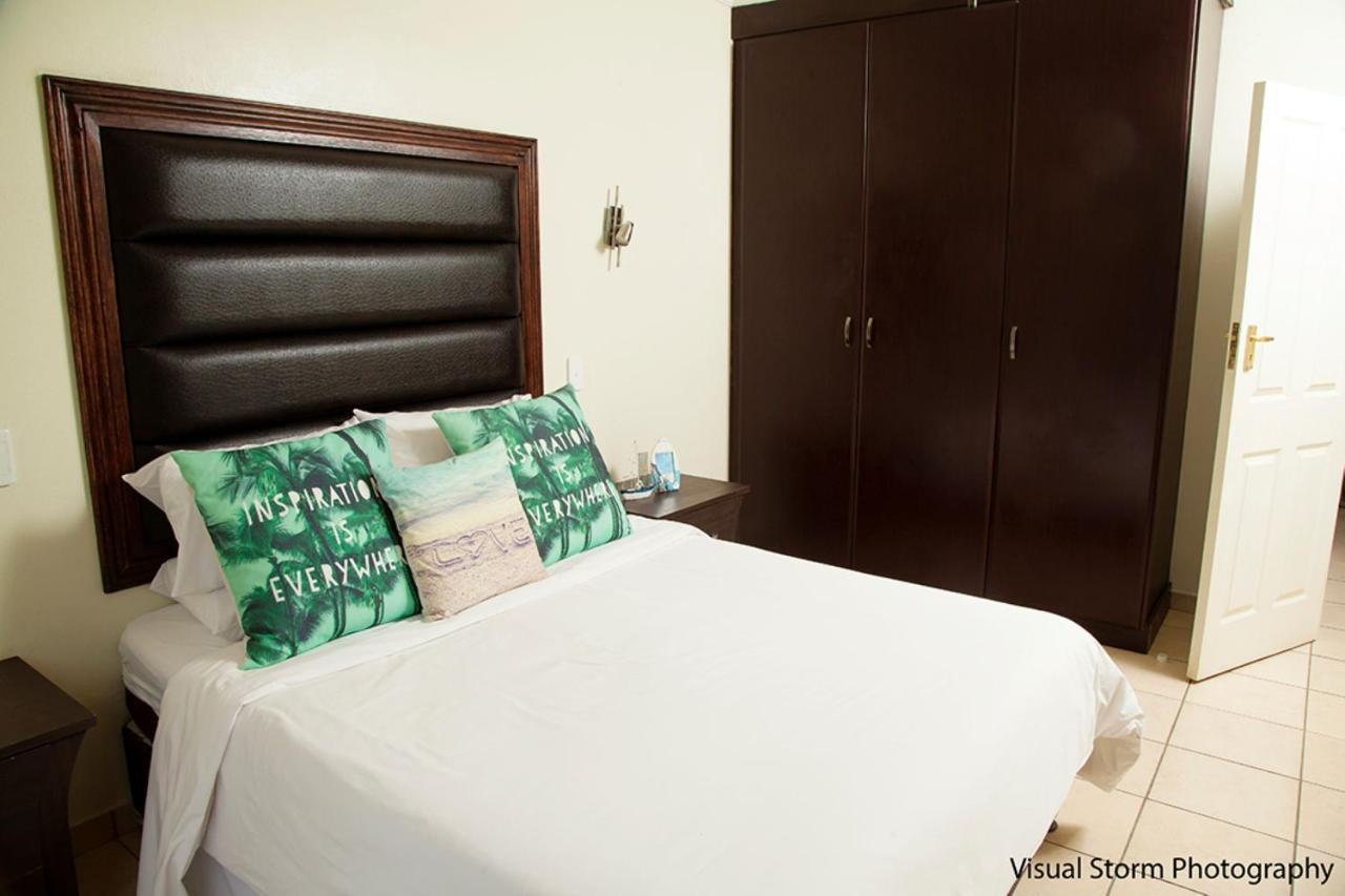 Palm Valley Inn And Day Spa Hartbeespoort Bagian luar foto