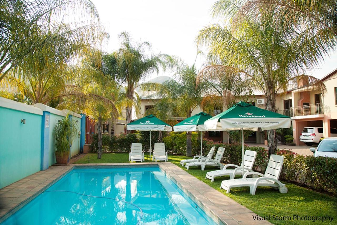 Palm Valley Inn And Day Spa Hartbeespoort Bagian luar foto