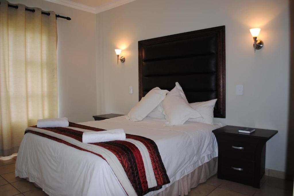 Palm Valley Inn And Day Spa Hartbeespoort Bagian luar foto
