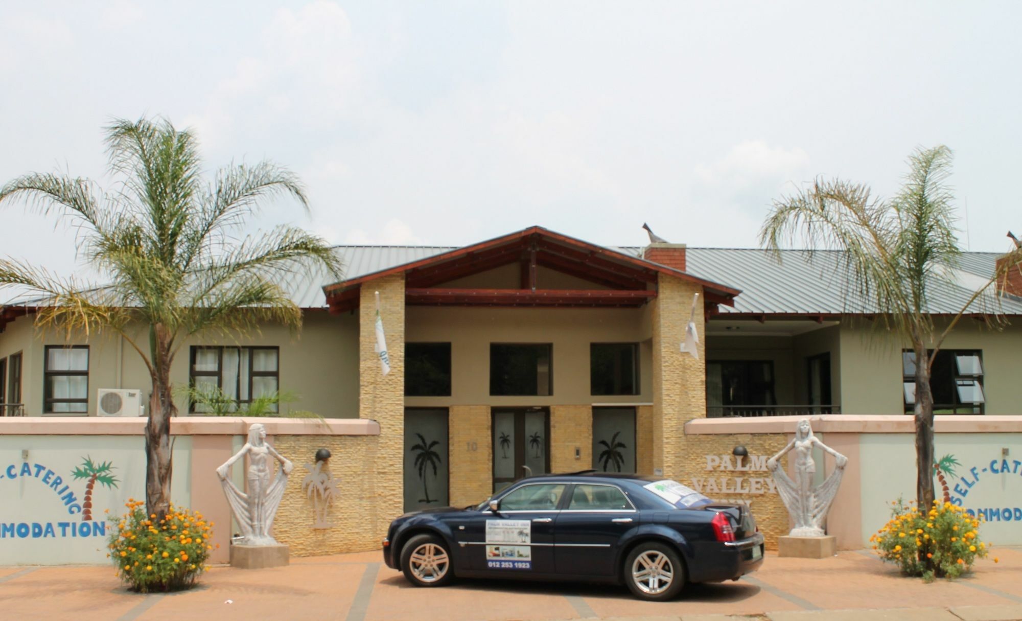 Palm Valley Inn And Day Spa Hartbeespoort Bagian luar foto